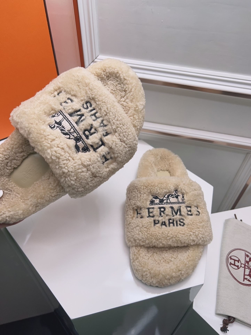 Hermes Slippers